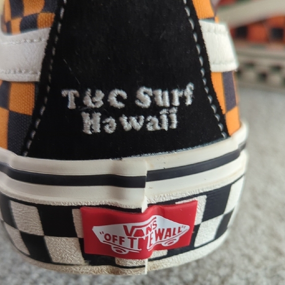 Vans Black,Pink, Orange Checkered High-Top Sneakers T&C Surf Design Hawaii !!! - Picture 3 of 16